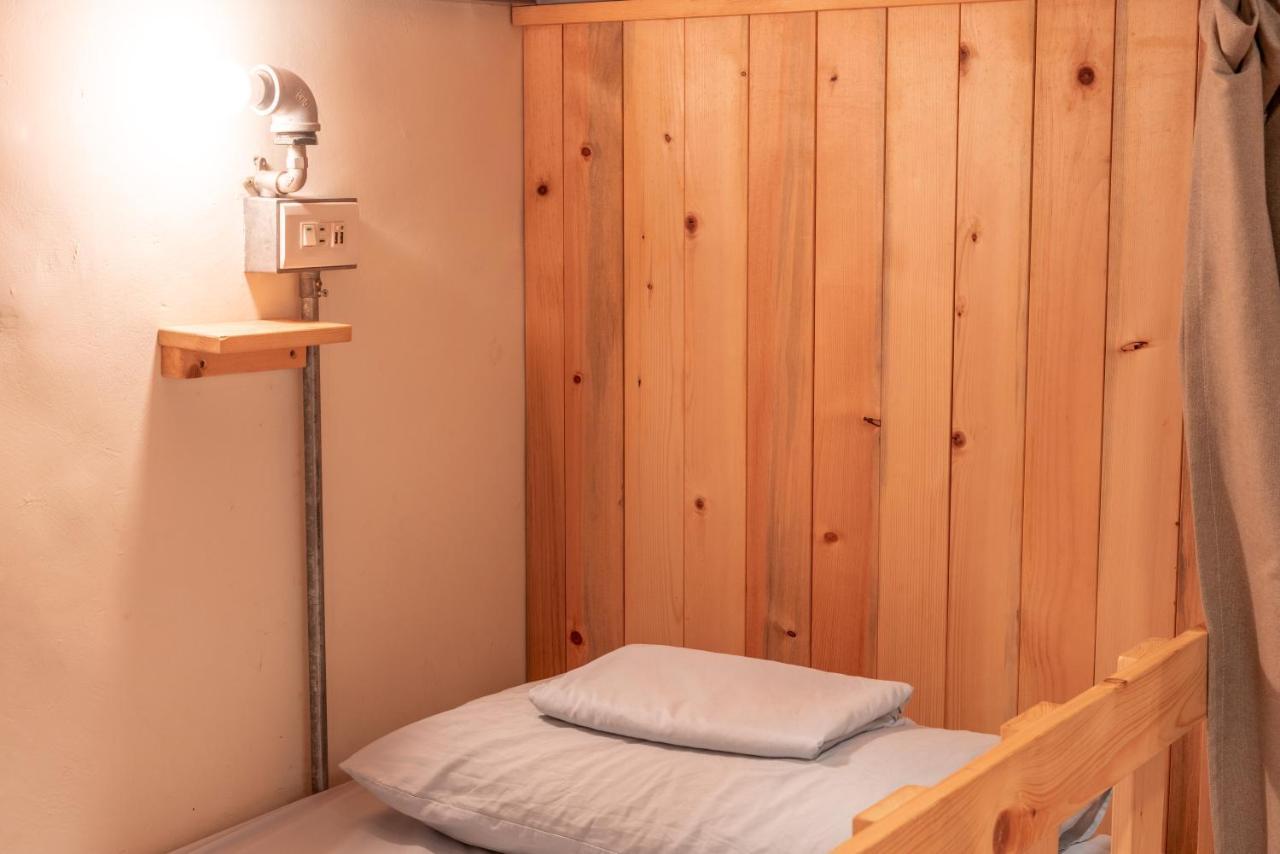Yilan Inspiration Vandrarhem Luodong Exteriör bild